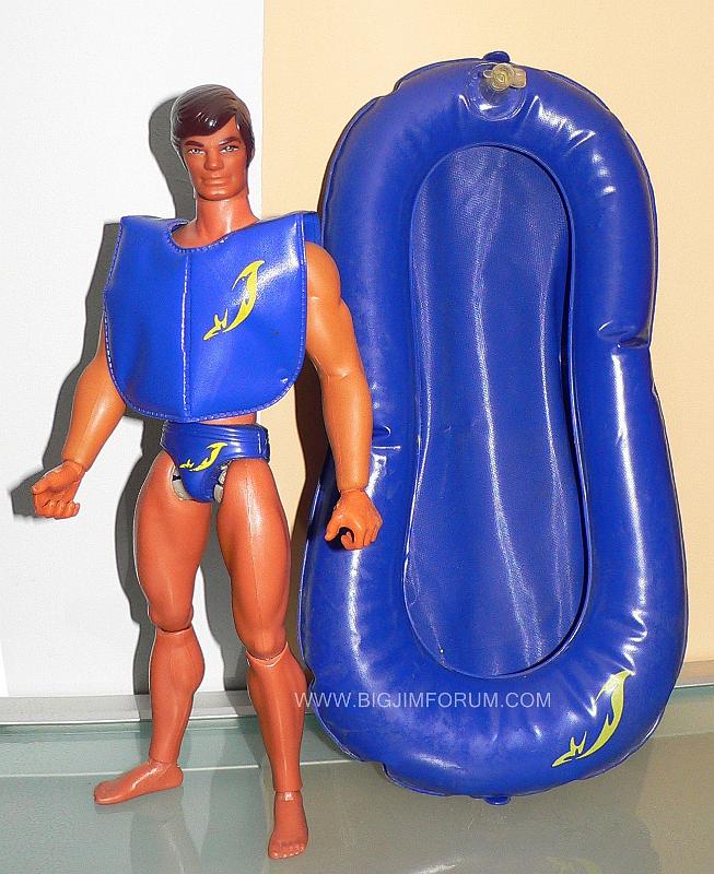 FIGURE.JPG
